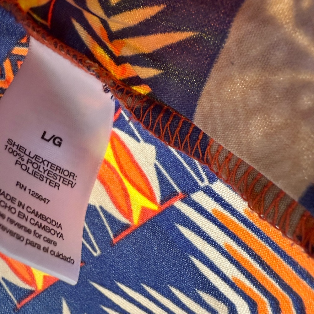 Signature Studio Multicolor Geometric Blouse - Picture 7 of 8